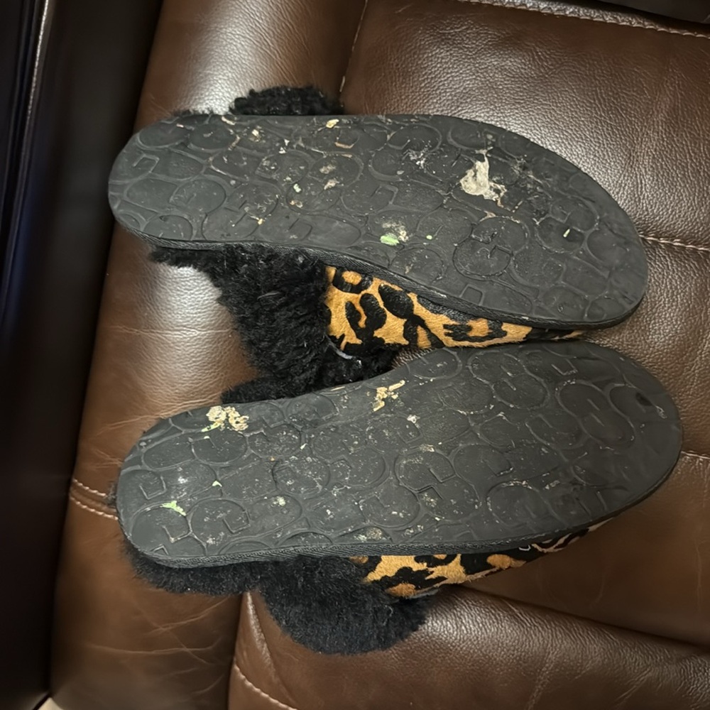 Cheetah uggs - Picture 3 of 3
